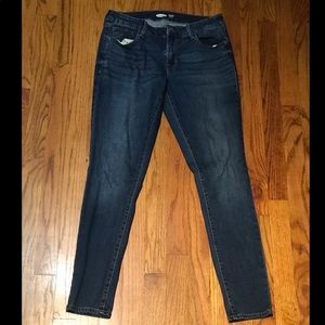 OLD NAVY LOW RISE SKINNY JEANS (Size 8)